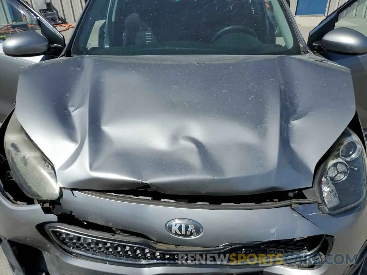 13 Photograph of a damaged car KNDPM3ACXK7621124 KIA SPORTAGE 2019