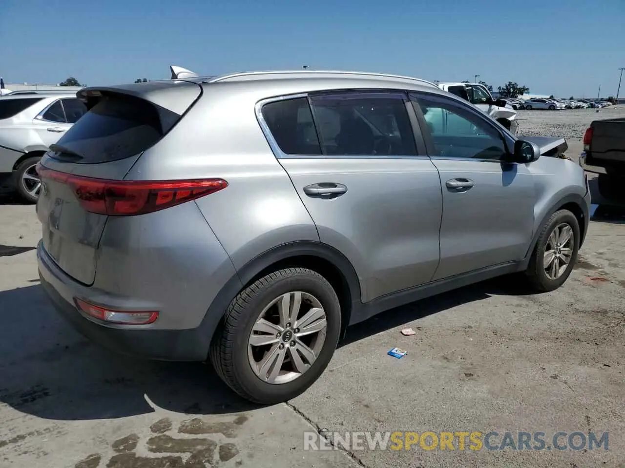 3 Photograph of a damaged car KNDPM3ACXK7621124 KIA SPORTAGE 2019