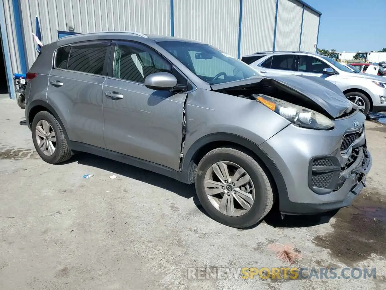 4 Photograph of a damaged car KNDPM3ACXK7621124 KIA SPORTAGE 2019