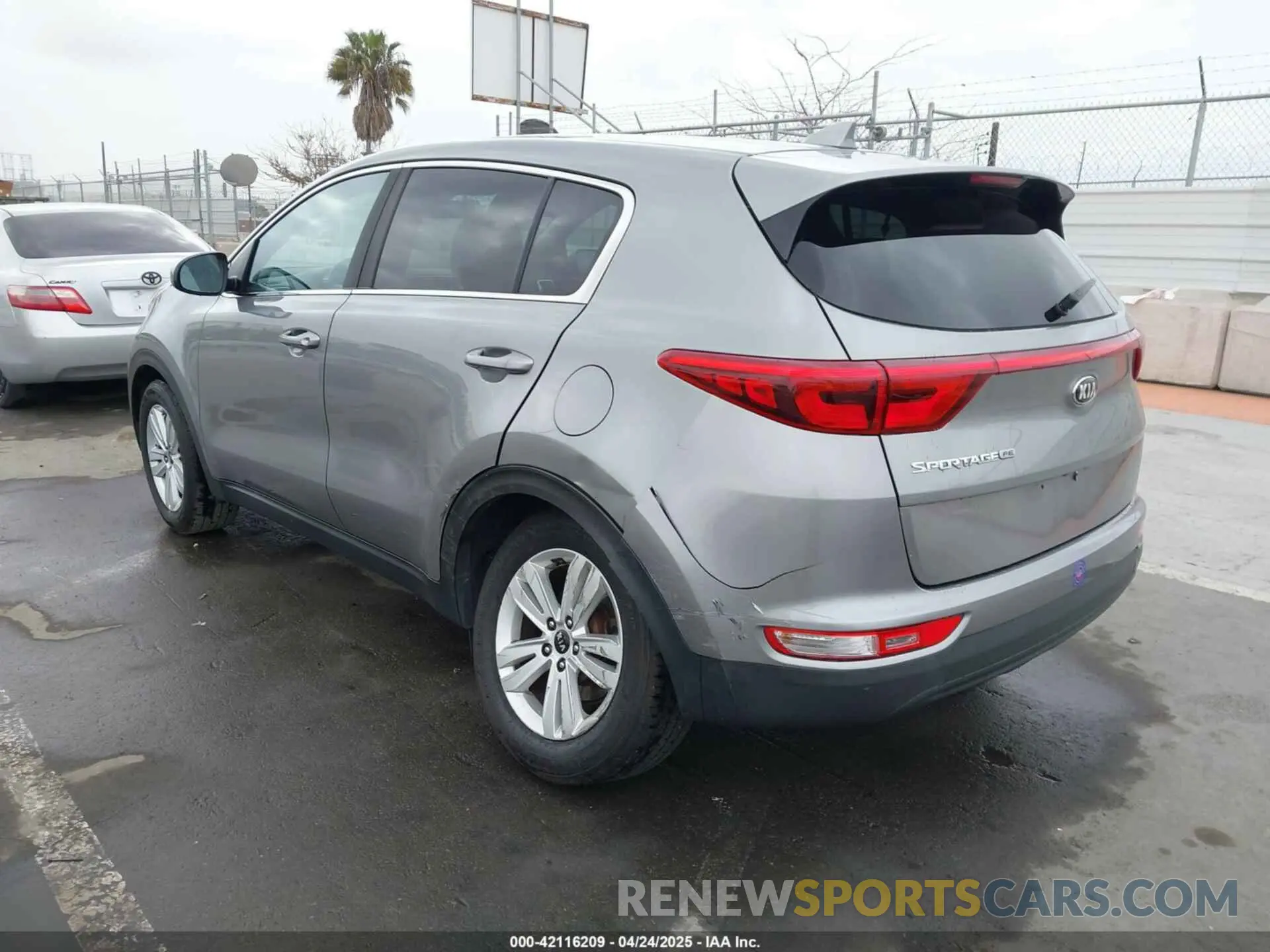 3 Photograph of a damaged car KNDPM3ACXK7626856 KIA SPORTAGE 2019