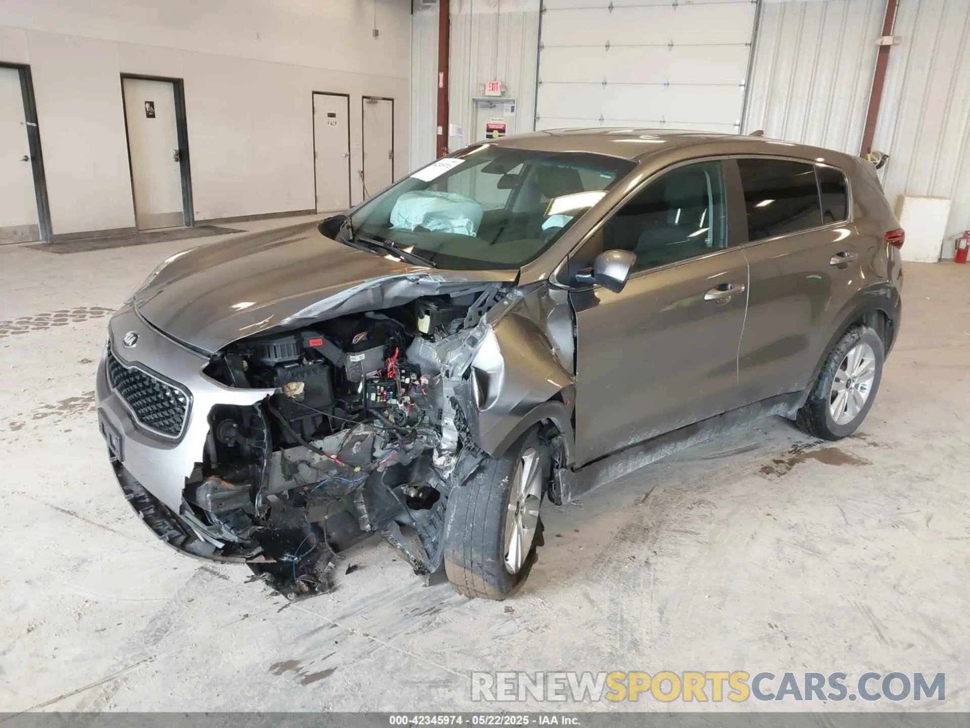 2 Photograph of a damaged car KNDPMCAC0K7529813 KIA SPORTAGE 2019