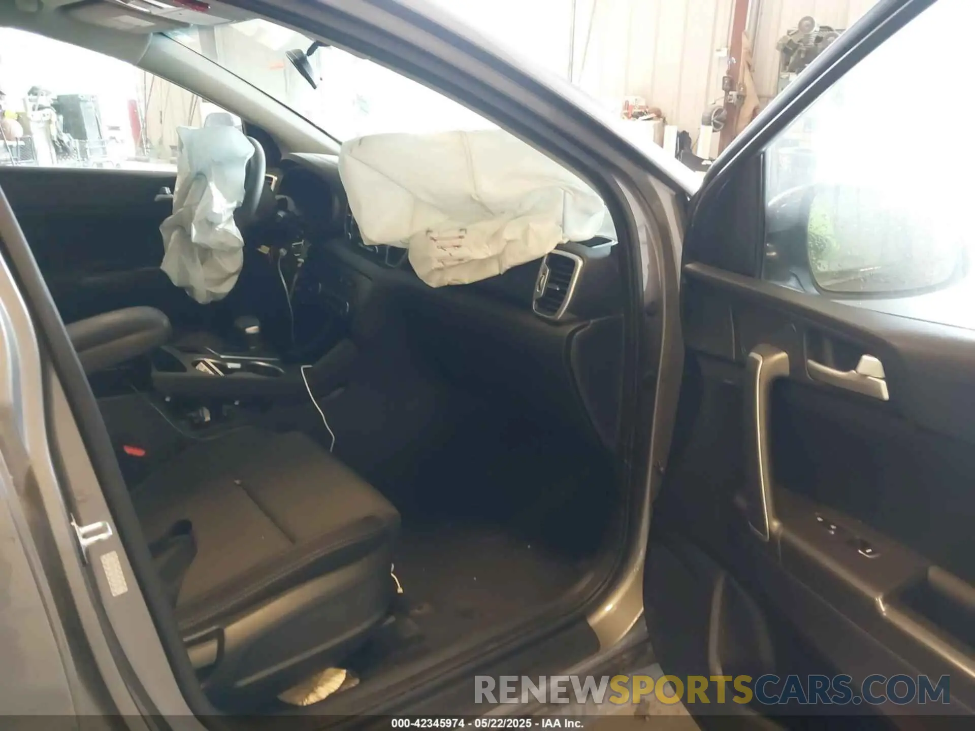 5 Photograph of a damaged car KNDPMCAC0K7529813 KIA SPORTAGE 2019