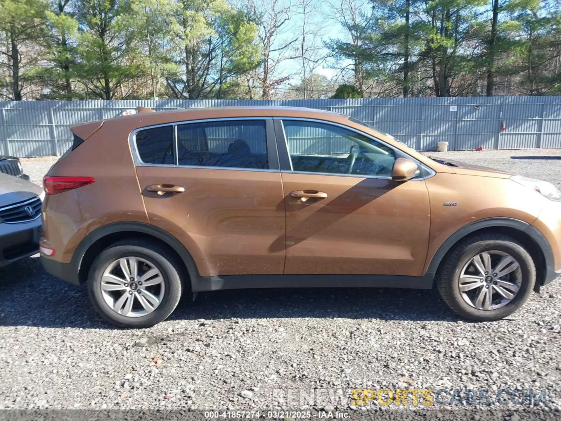 13 Photograph of a damaged car KNDPMCAC0K7573374 KIA SPORTAGE 2019