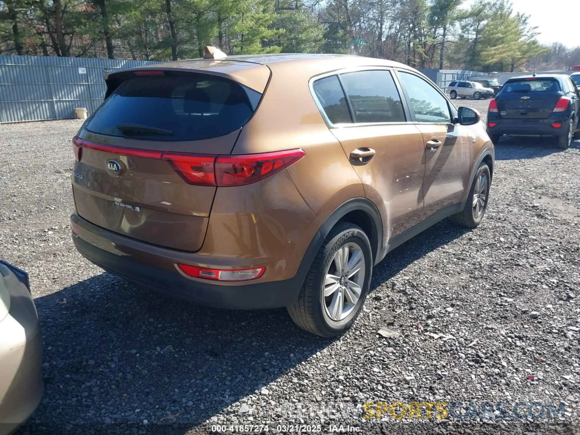 4 Photograph of a damaged car KNDPMCAC0K7573374 KIA SPORTAGE 2019