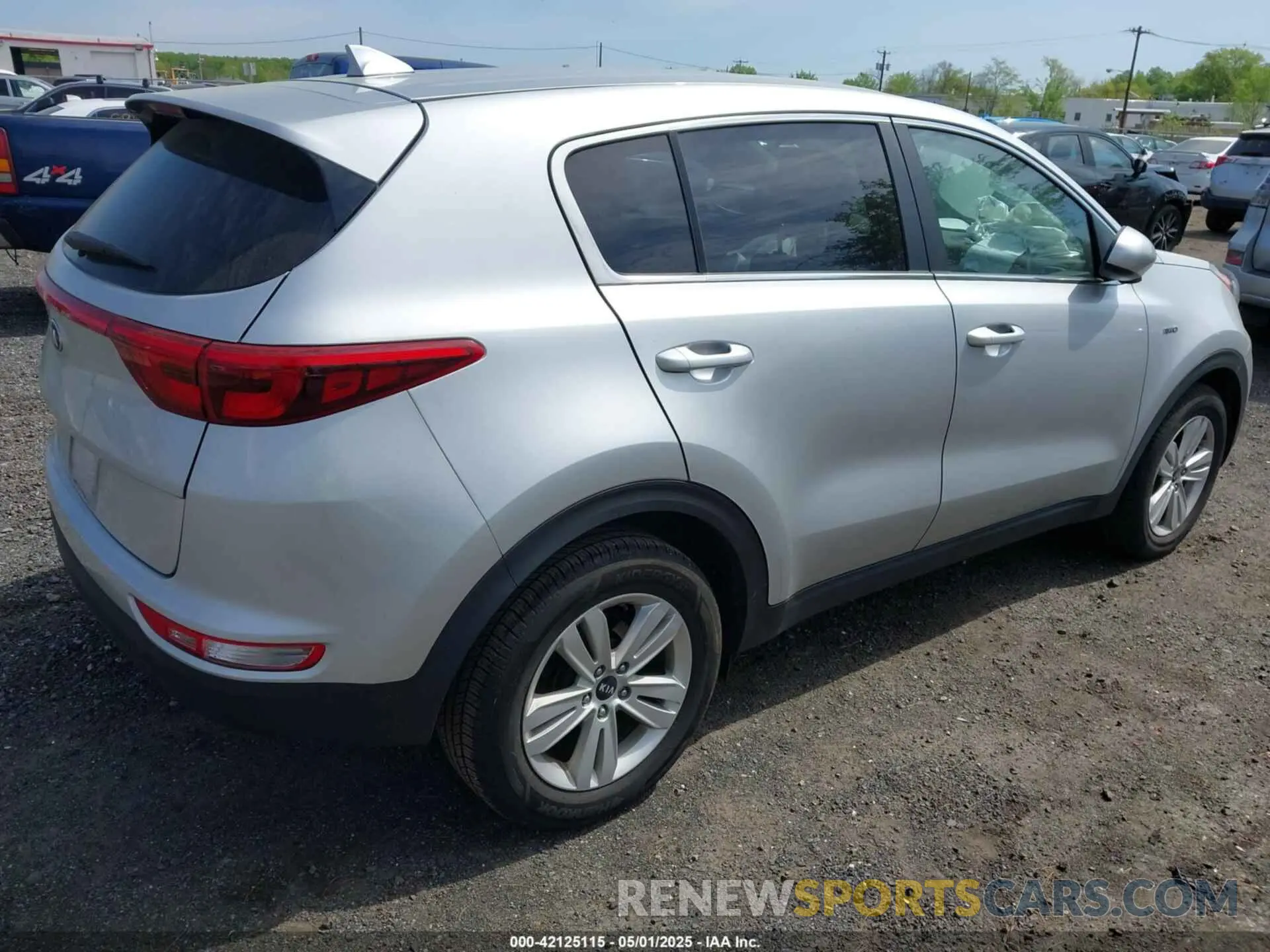 4 Photograph of a damaged car KNDPMCAC0K7588635 KIA SPORTAGE 2019