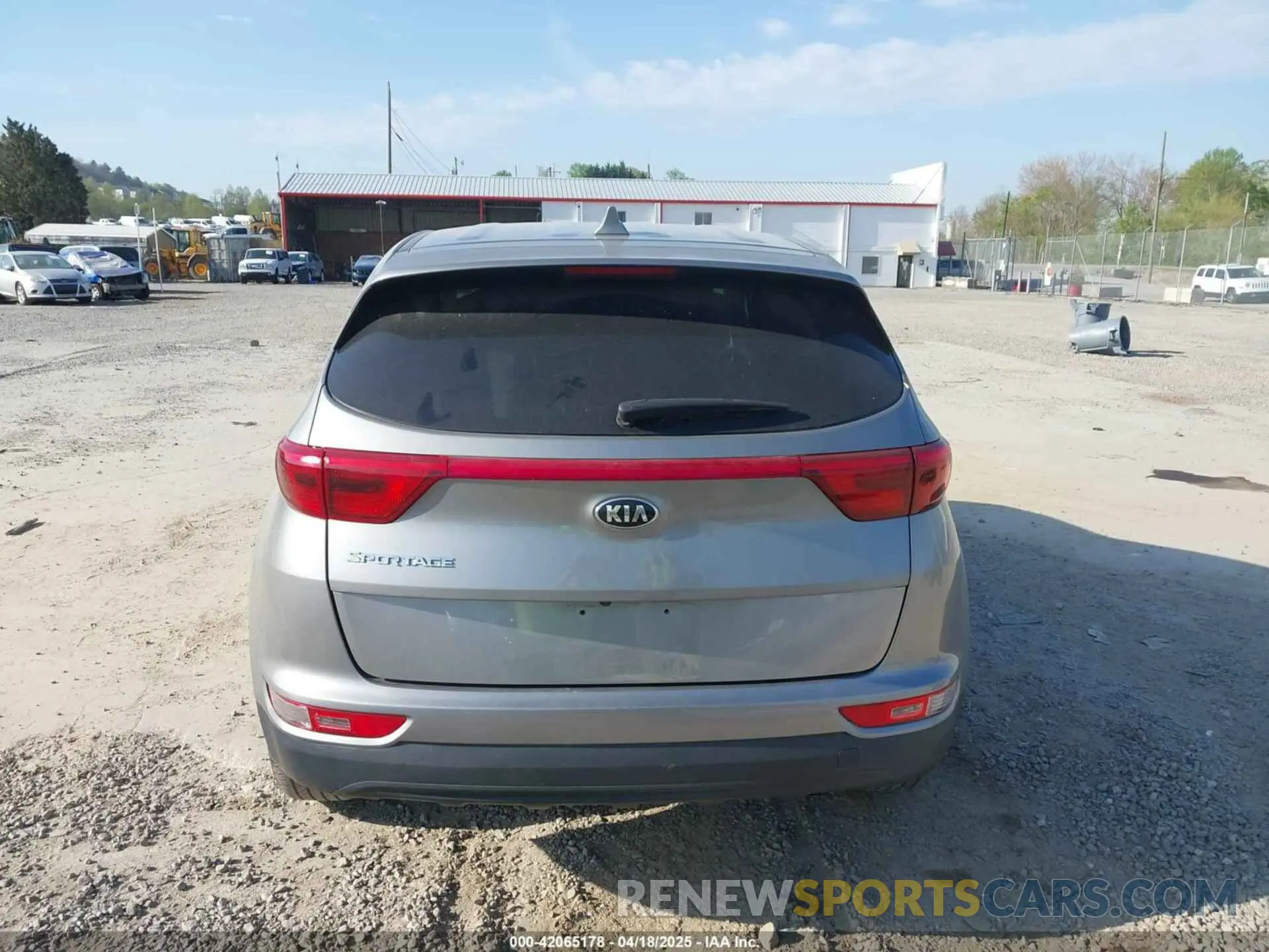 17 Photograph of a damaged car KNDPMCAC0K7602341 KIA SPORTAGE 2019