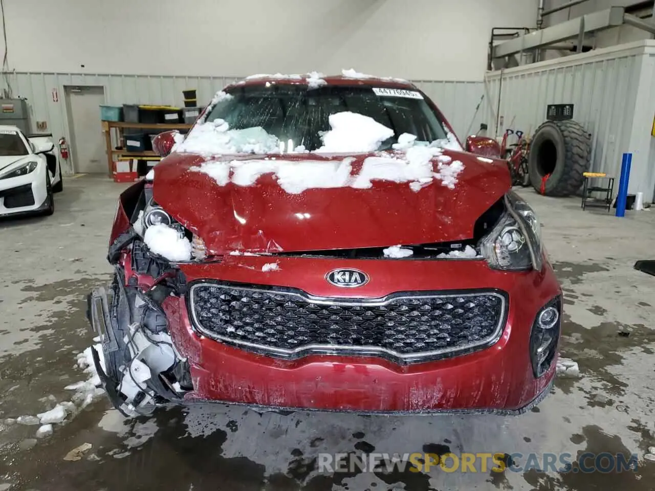 5 Photograph of a damaged car KNDPMCAC0K7620628 KIA SPORTAGE 2019