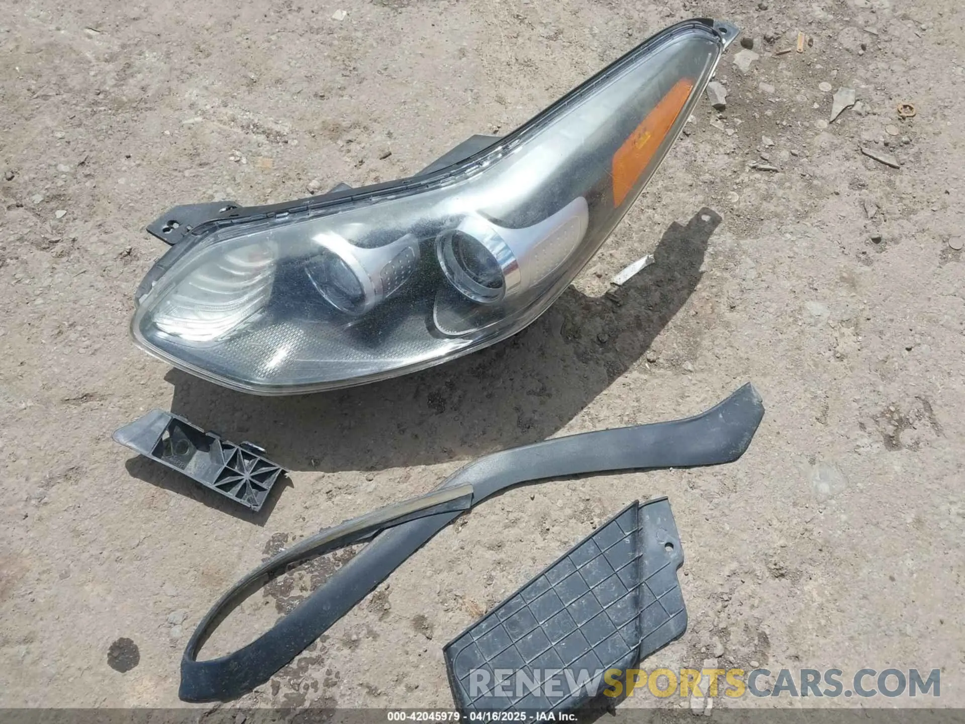 12 Photograph of a damaged car KNDPMCAC1K7549844 KIA SPORTAGE 2019