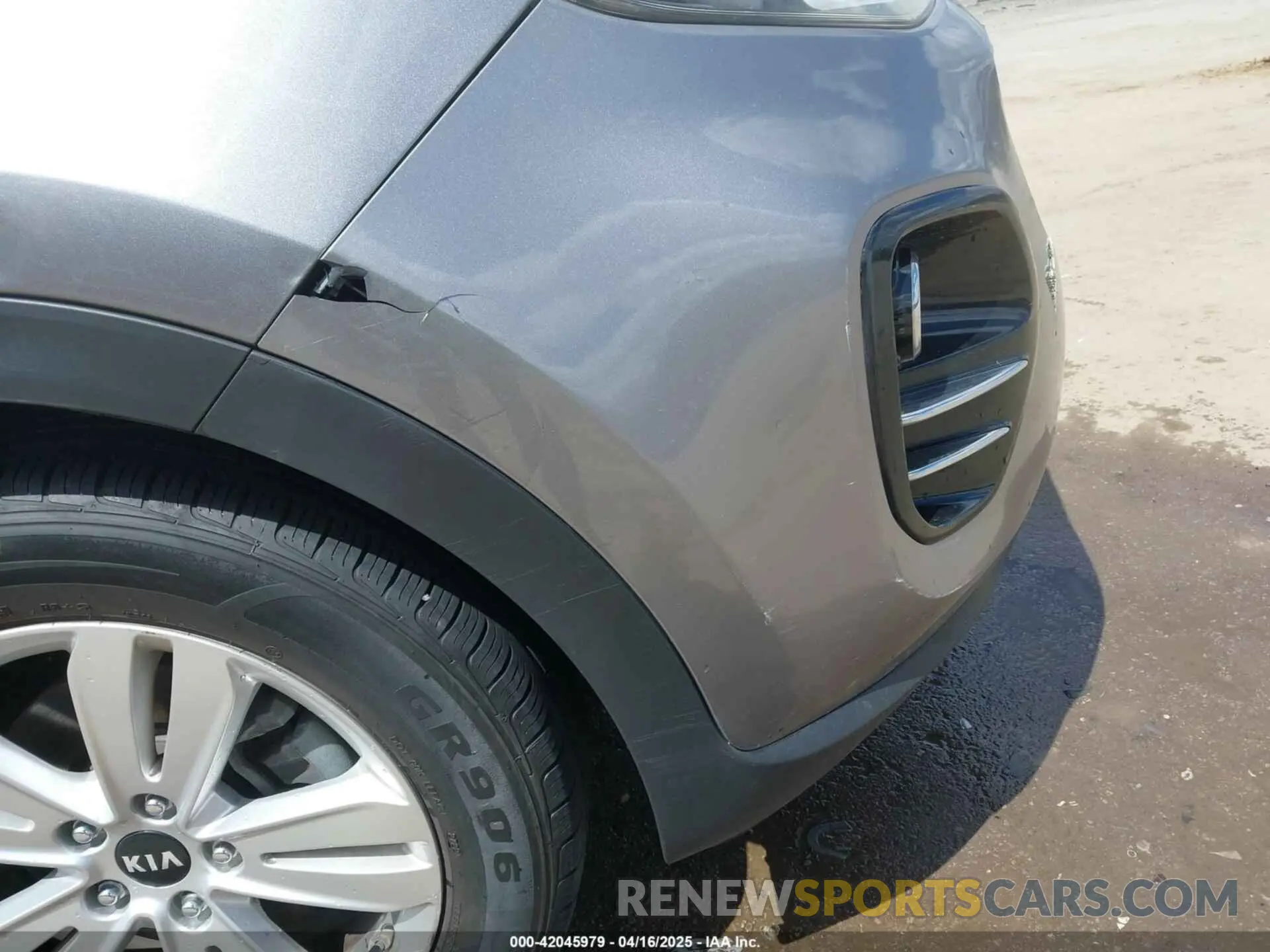 20 Photograph of a damaged car KNDPMCAC1K7549844 KIA SPORTAGE 2019