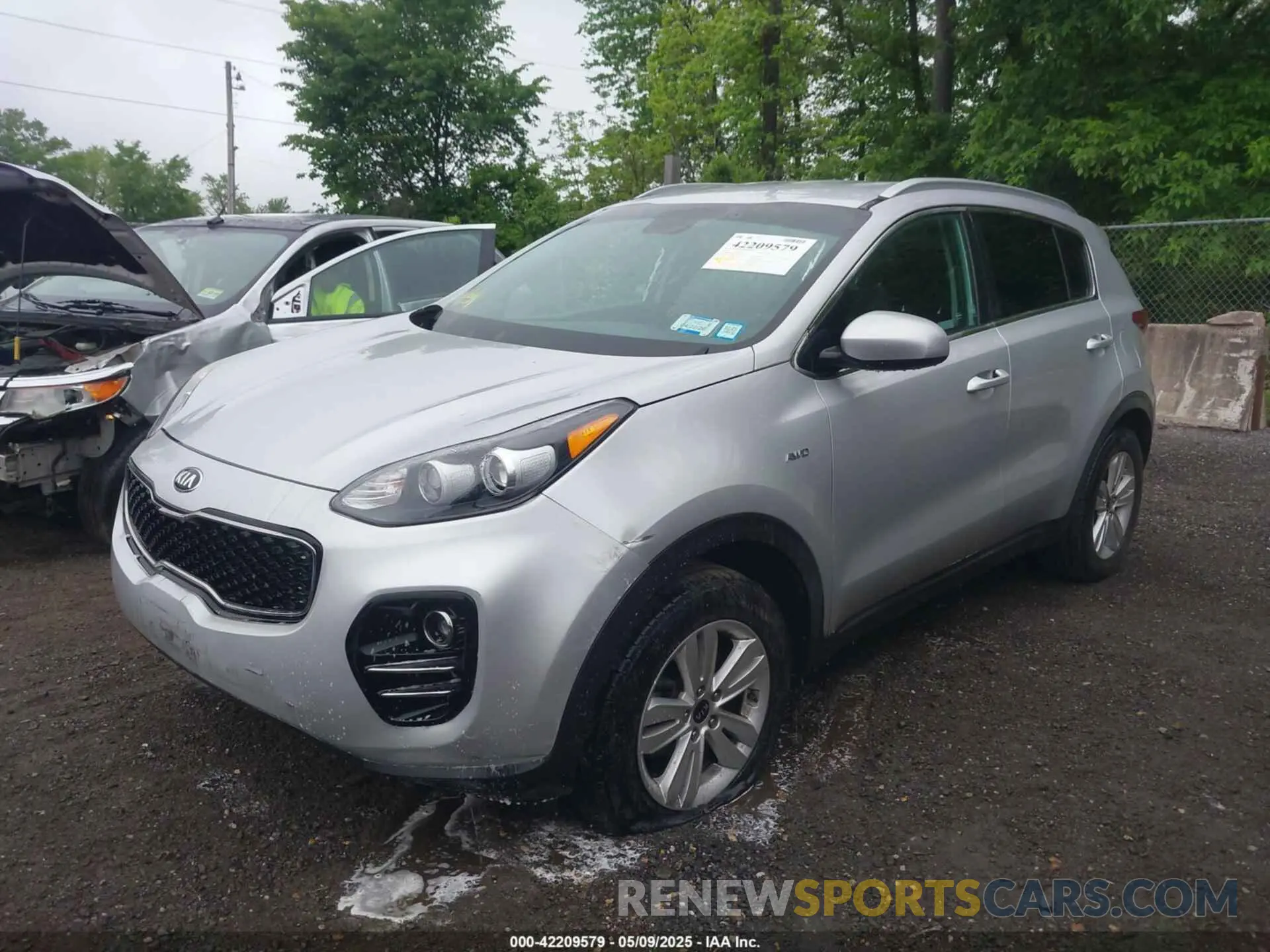 2 Photograph of a damaged car KNDPMCAC1K7581368 KIA SPORTAGE 2019