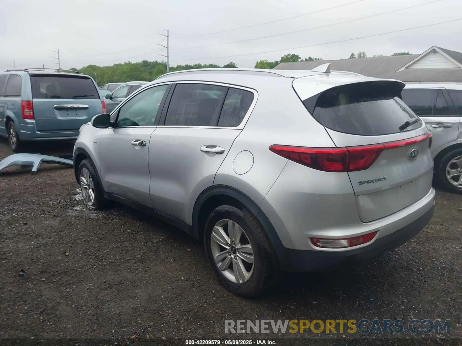 3 Photograph of a damaged car KNDPMCAC1K7581368 KIA SPORTAGE 2019