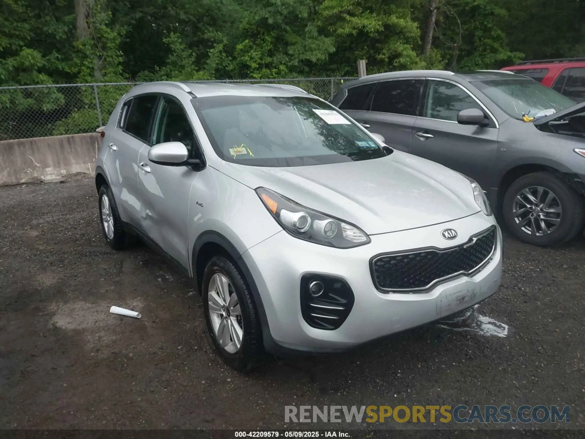 6 Photograph of a damaged car KNDPMCAC1K7581368 KIA SPORTAGE 2019