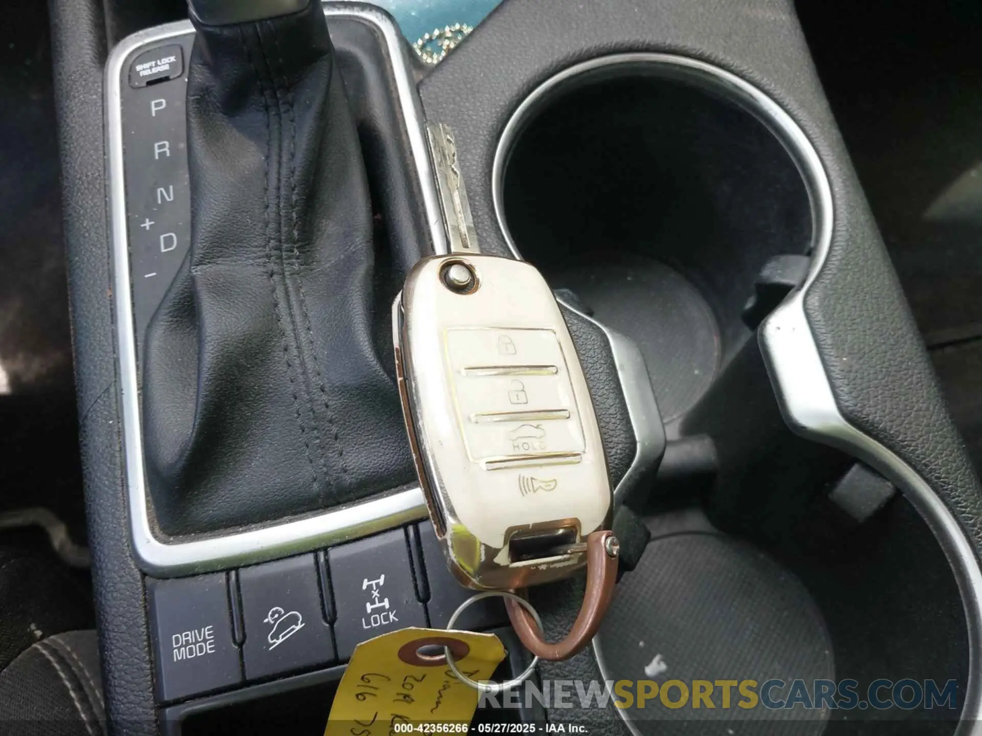 11 Photograph of a damaged car KNDPMCAC1K7615602 KIA SPORTAGE 2019