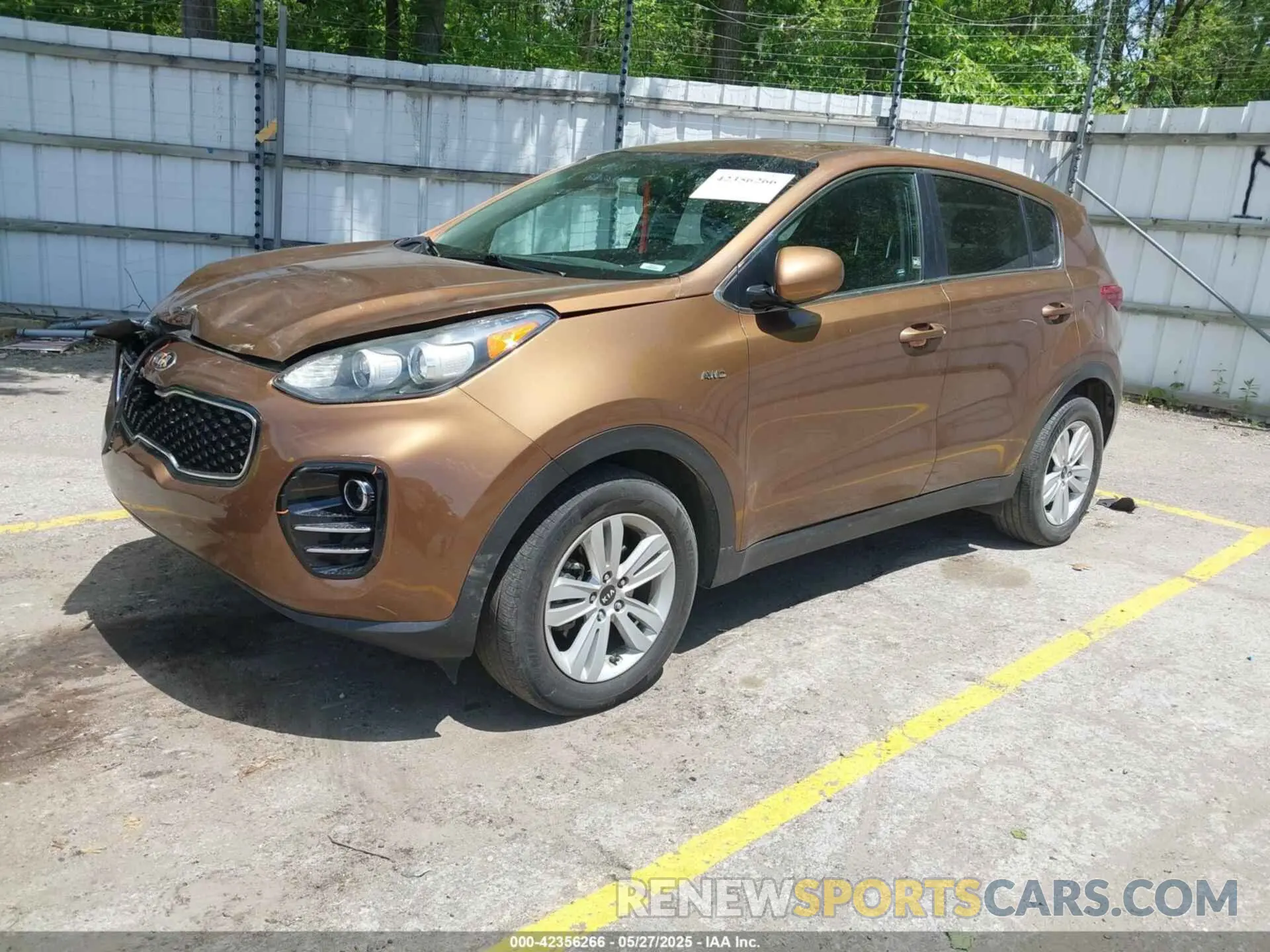 2 Photograph of a damaged car KNDPMCAC1K7615602 KIA SPORTAGE 2019