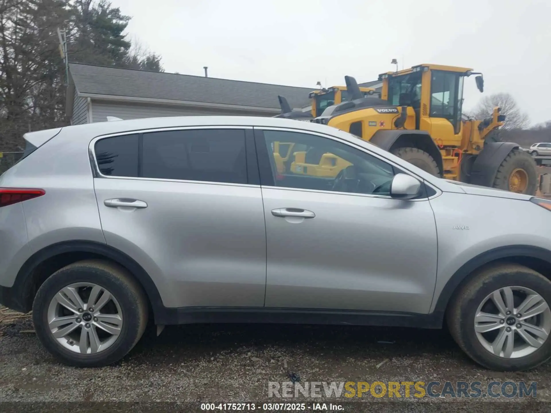 13 Photograph of a damaged car KNDPMCAC2K7523771 KIA SPORTAGE 2019