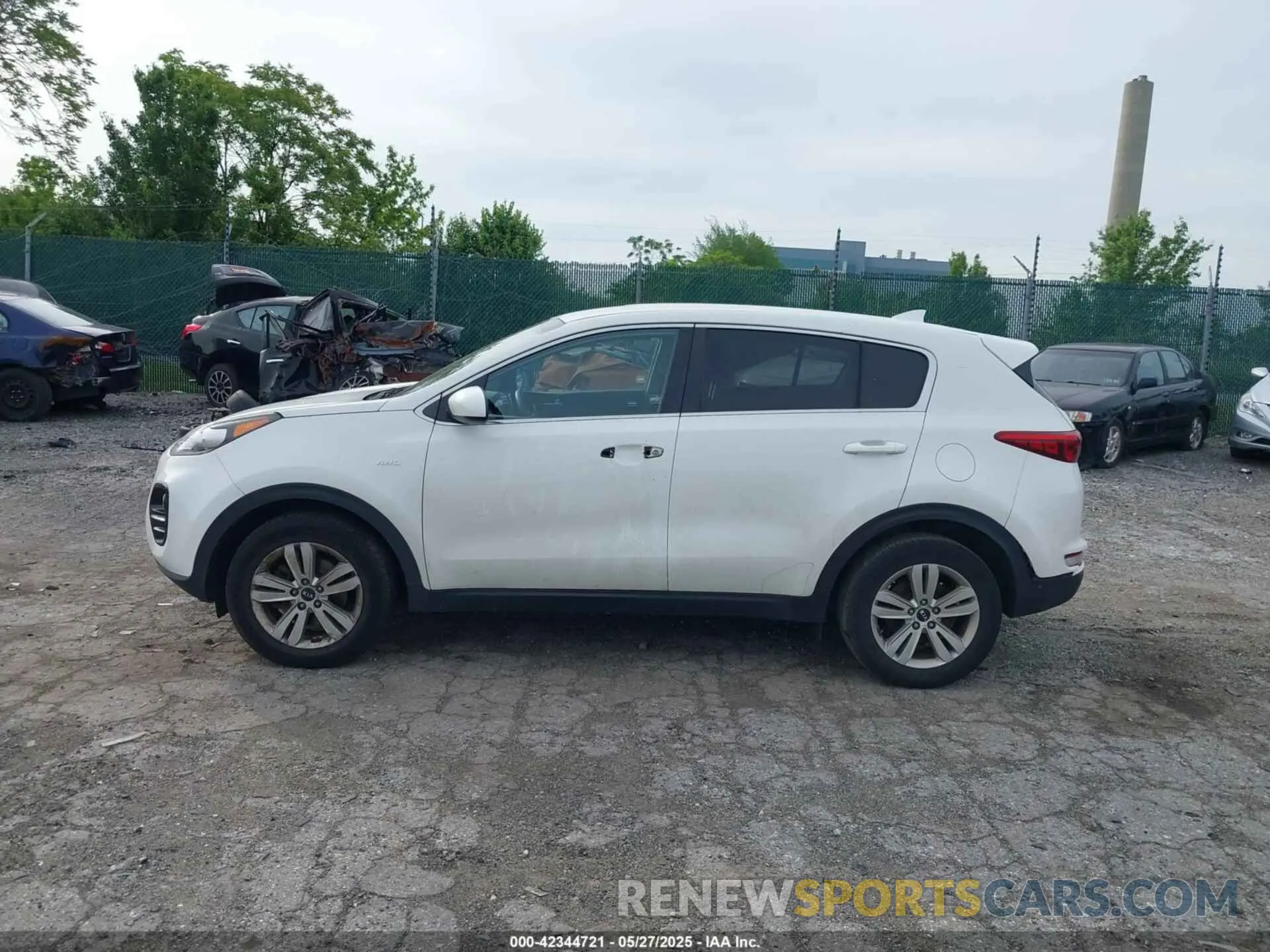 13 Photograph of a damaged car KNDPMCAC2K7527657 KIA SPORTAGE 2019