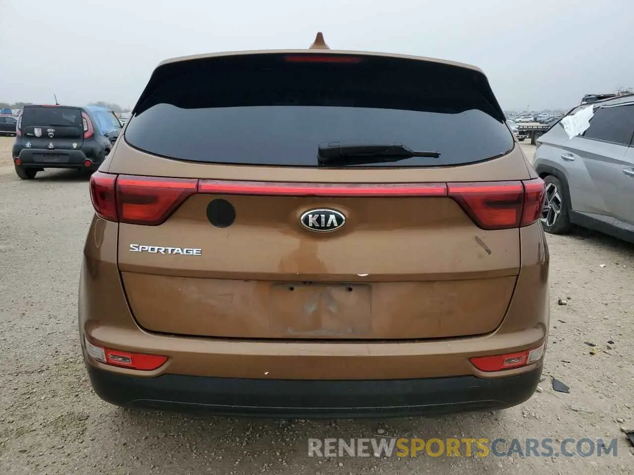 6 Photograph of a damaged car KNDPMCAC2K7600154 KIA SPORTAGE 2019