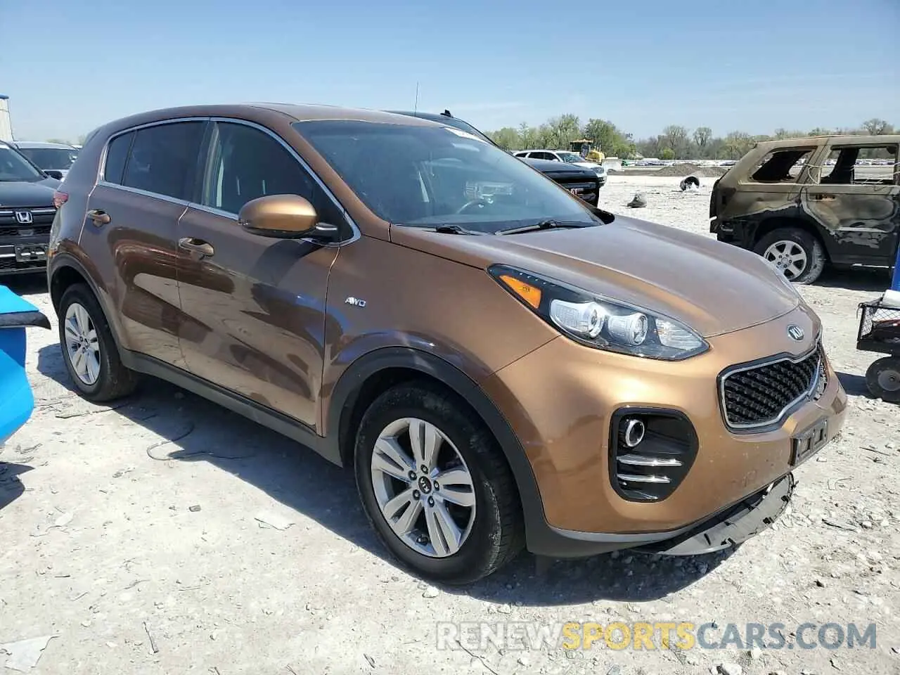 4 Photograph of a damaged car KNDPMCAC2K7611039 KIA SPORTAGE 2019