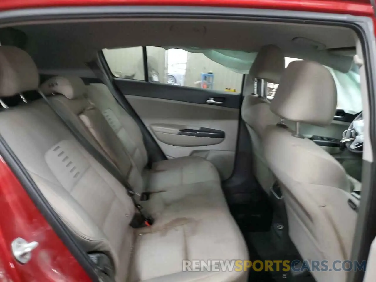 11 Photograph of a damaged car KNDPMCAC3K7548887 KIA SPORTAGE 2019