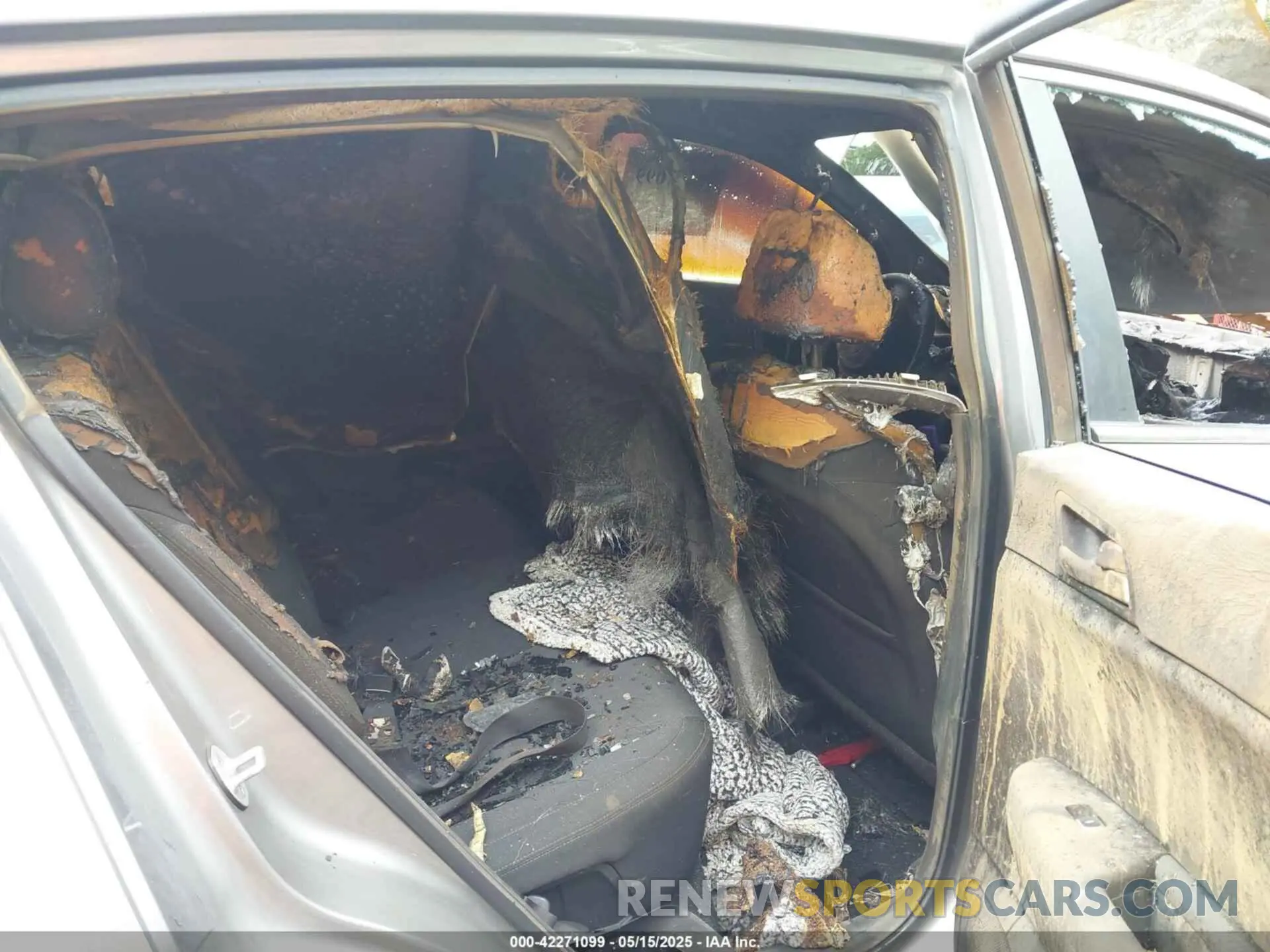 8 Photograph of a damaged car KNDPMCAC3K7609994 KIA SPORTAGE 2019