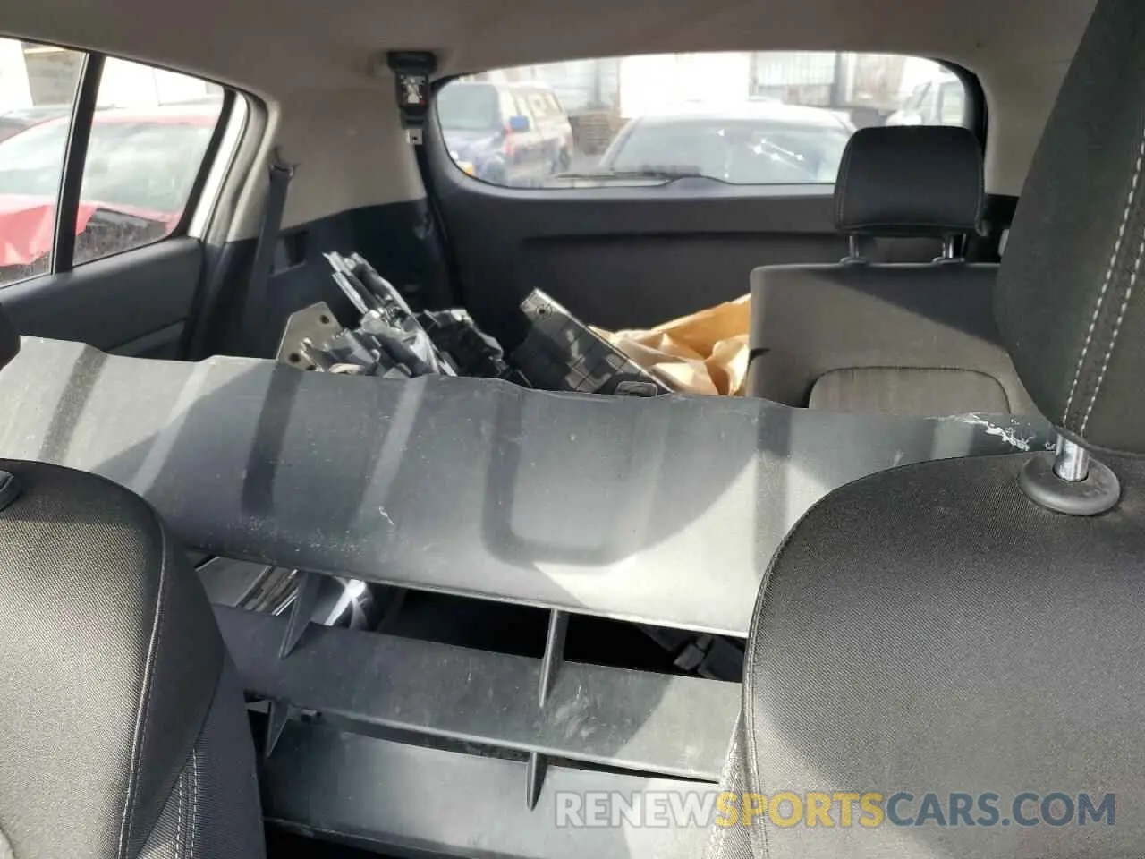 10 Photograph of a damaged car KNDPMCAC4K7493527 KIA SPORTAGE 2019
