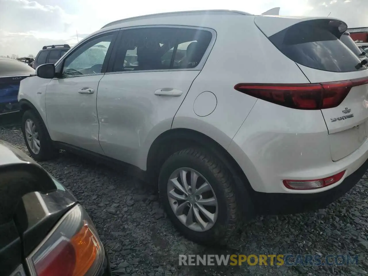 2 Photograph of a damaged car KNDPMCAC4K7493527 KIA SPORTAGE 2019