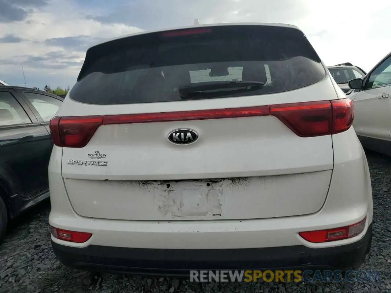 6 Photograph of a damaged car KNDPMCAC4K7493527 KIA SPORTAGE 2019