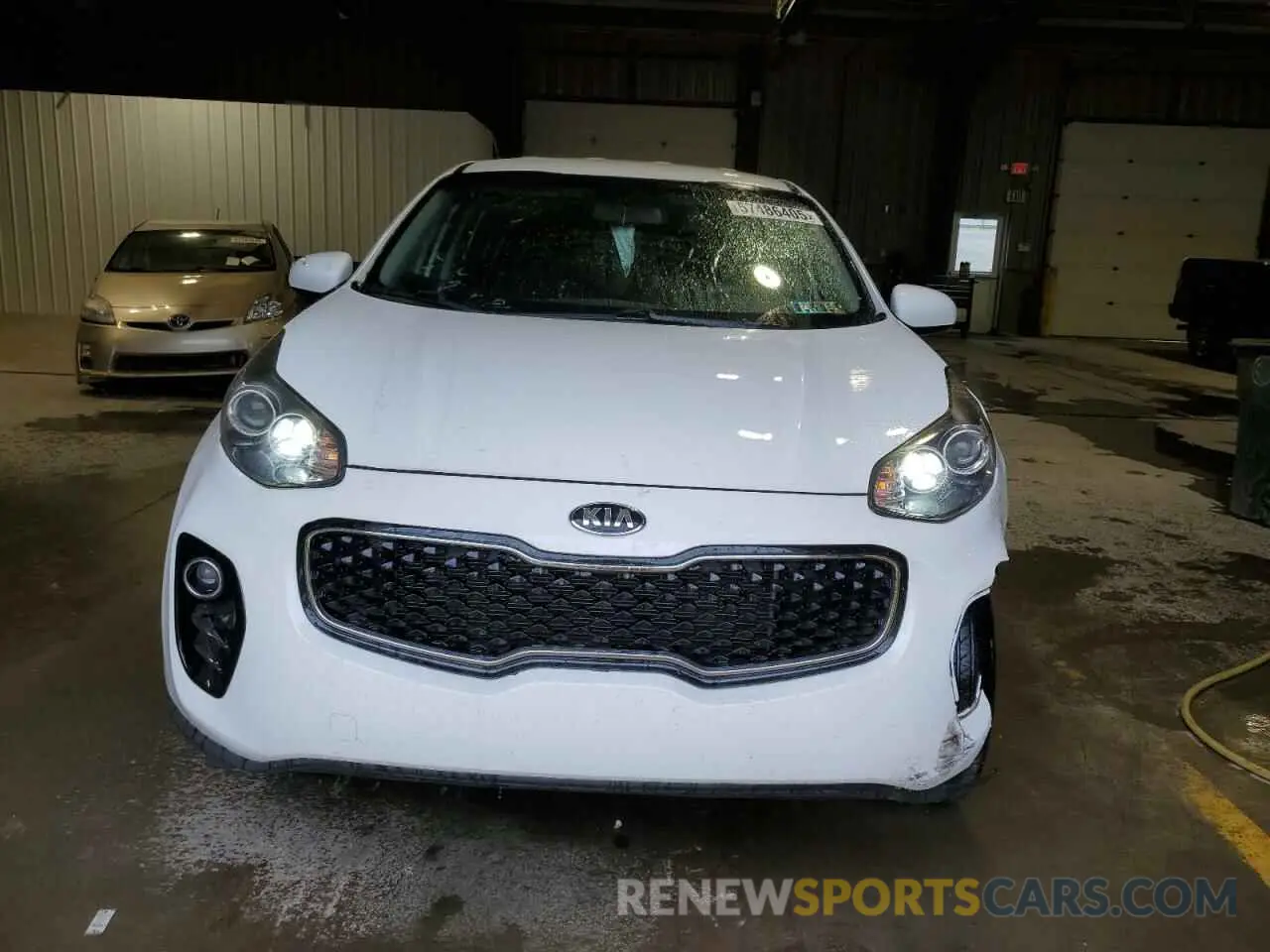 5 Photograph of a damaged car KNDPMCAC4K7502629 KIA SPORTAGE 2019