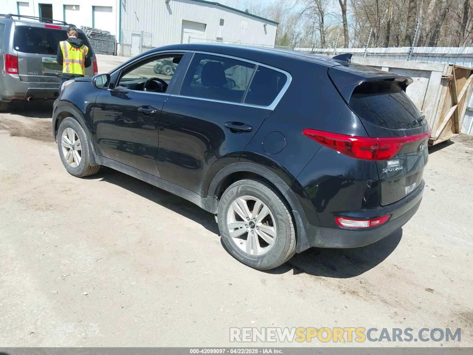 3 Photograph of a damaged car KNDPMCAC4K7606263 KIA SPORTAGE 2019