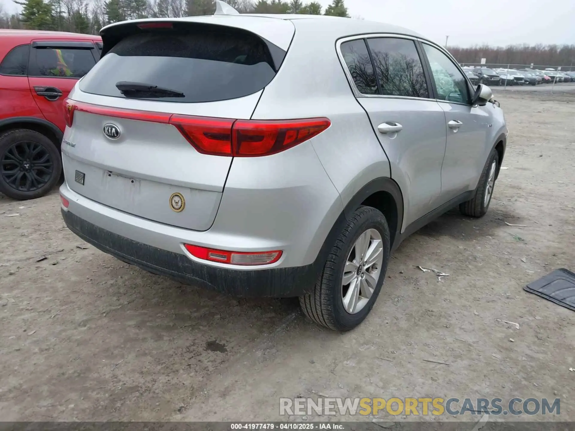 4 Photograph of a damaged car KNDPMCAC5K7531976 KIA SPORTAGE 2019