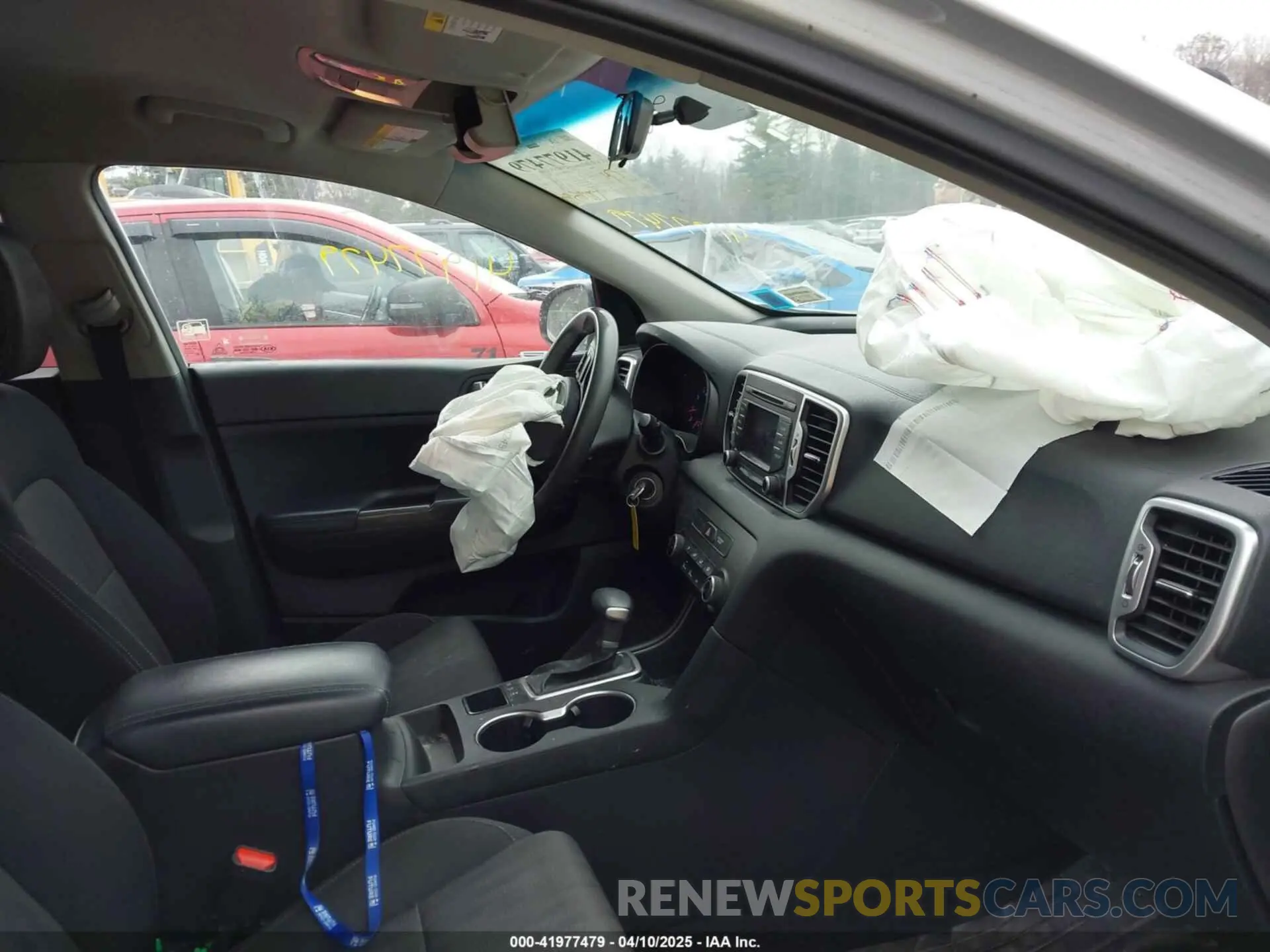 5 Photograph of a damaged car KNDPMCAC5K7531976 KIA SPORTAGE 2019