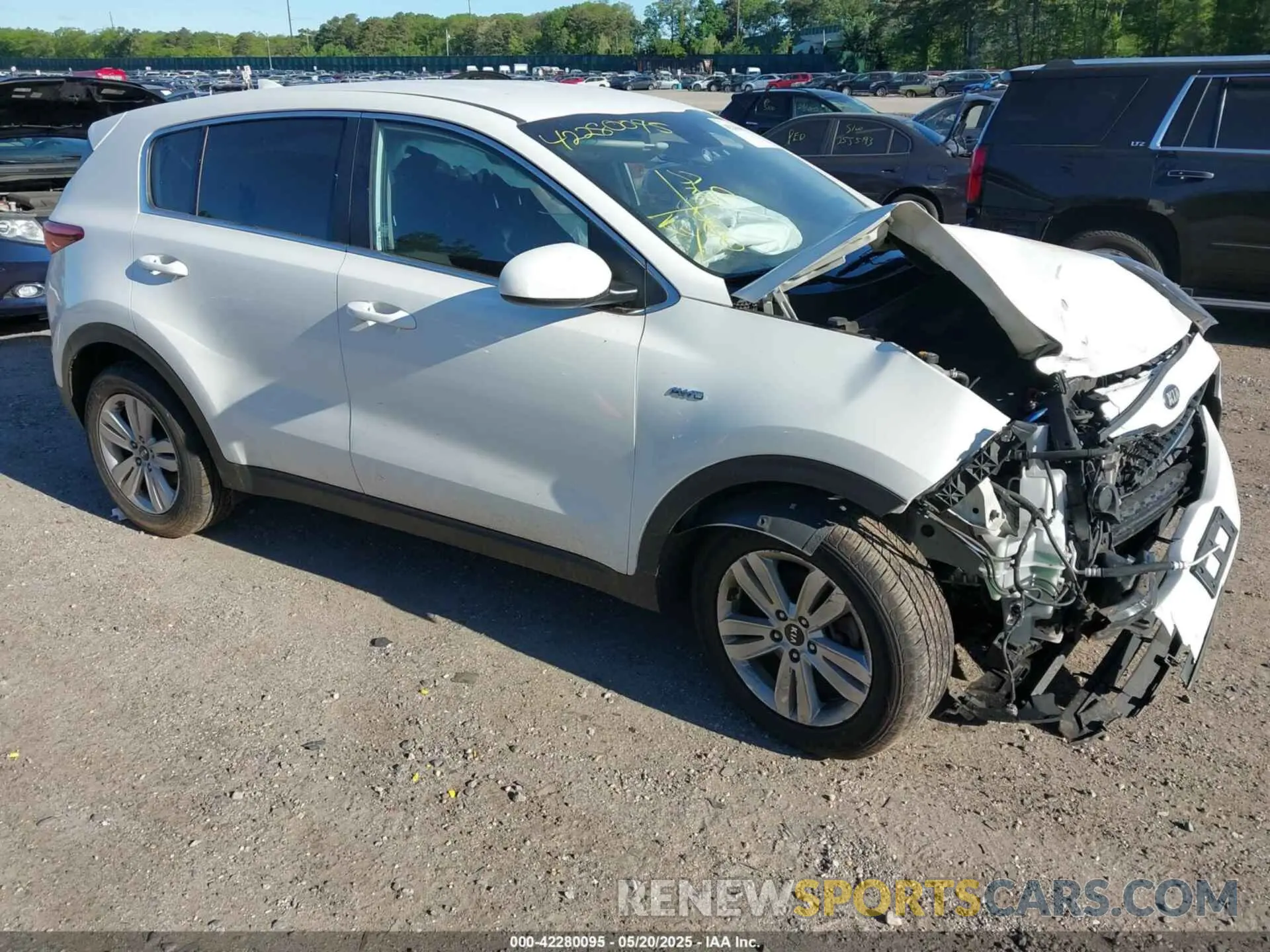 1 Photograph of a damaged car KNDPMCAC5K7608992 KIA SPORTAGE 2019