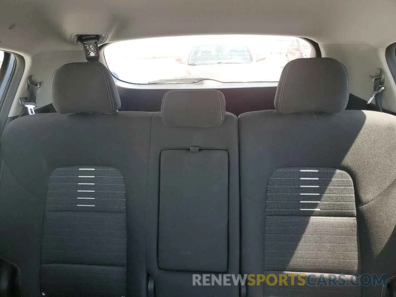 10 Photograph of a damaged car KNDPMCAC5K7613464 KIA SPORTAGE 2019
