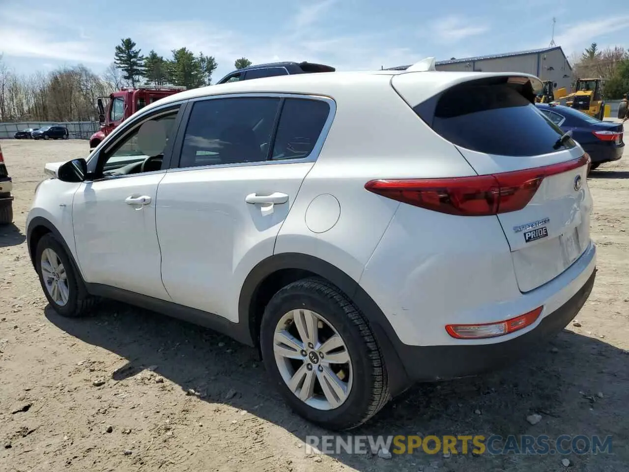2 Photograph of a damaged car KNDPMCAC6K7498535 KIA SPORTAGE 2019