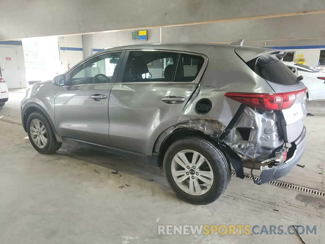 2 Photograph of a damaged car KNDPMCAC6K7549015 KIA SPORTAGE 2019