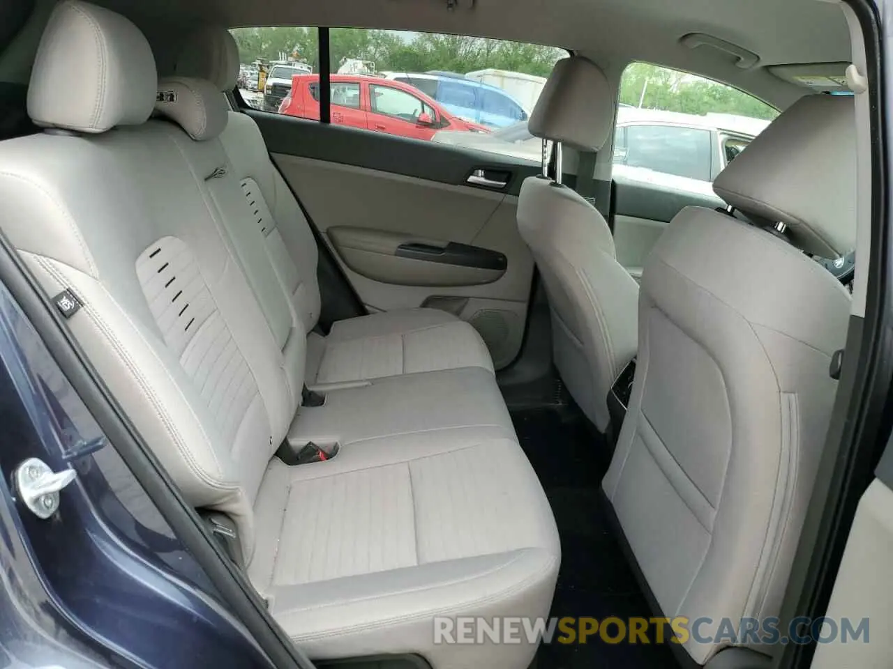 11 Photograph of a damaged car KNDPMCAC6K7549399 KIA SPORTAGE 2019