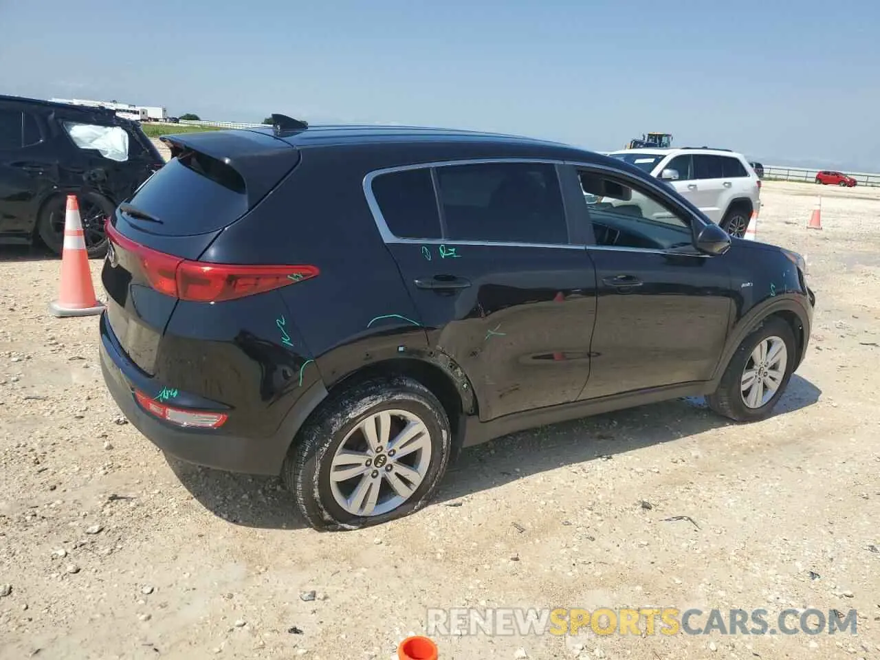 3 Photograph of a damaged car KNDPMCAC6K7574545 KIA SPORTAGE 2019