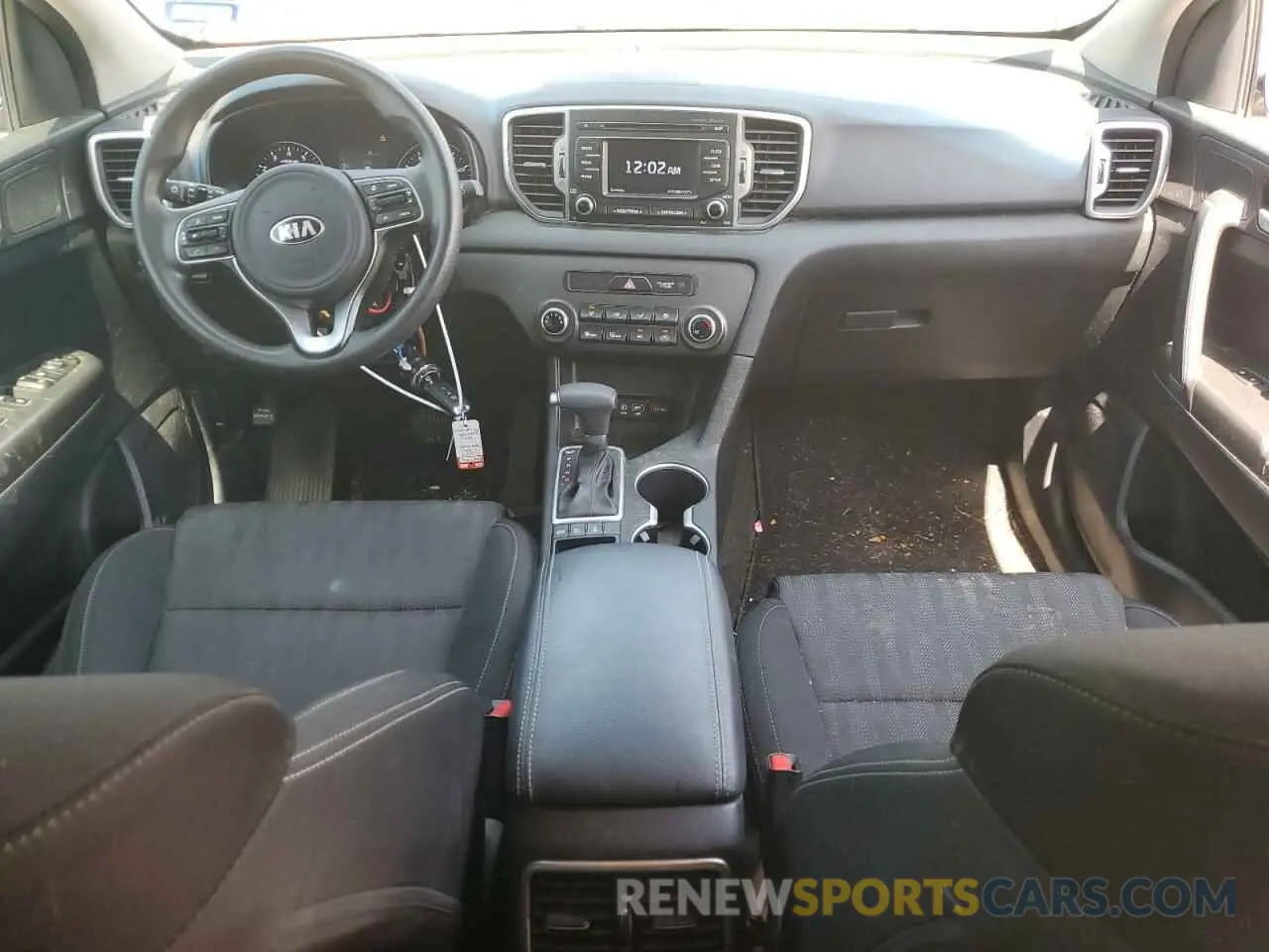 8 Photograph of a damaged car KNDPMCAC6K7574545 KIA SPORTAGE 2019