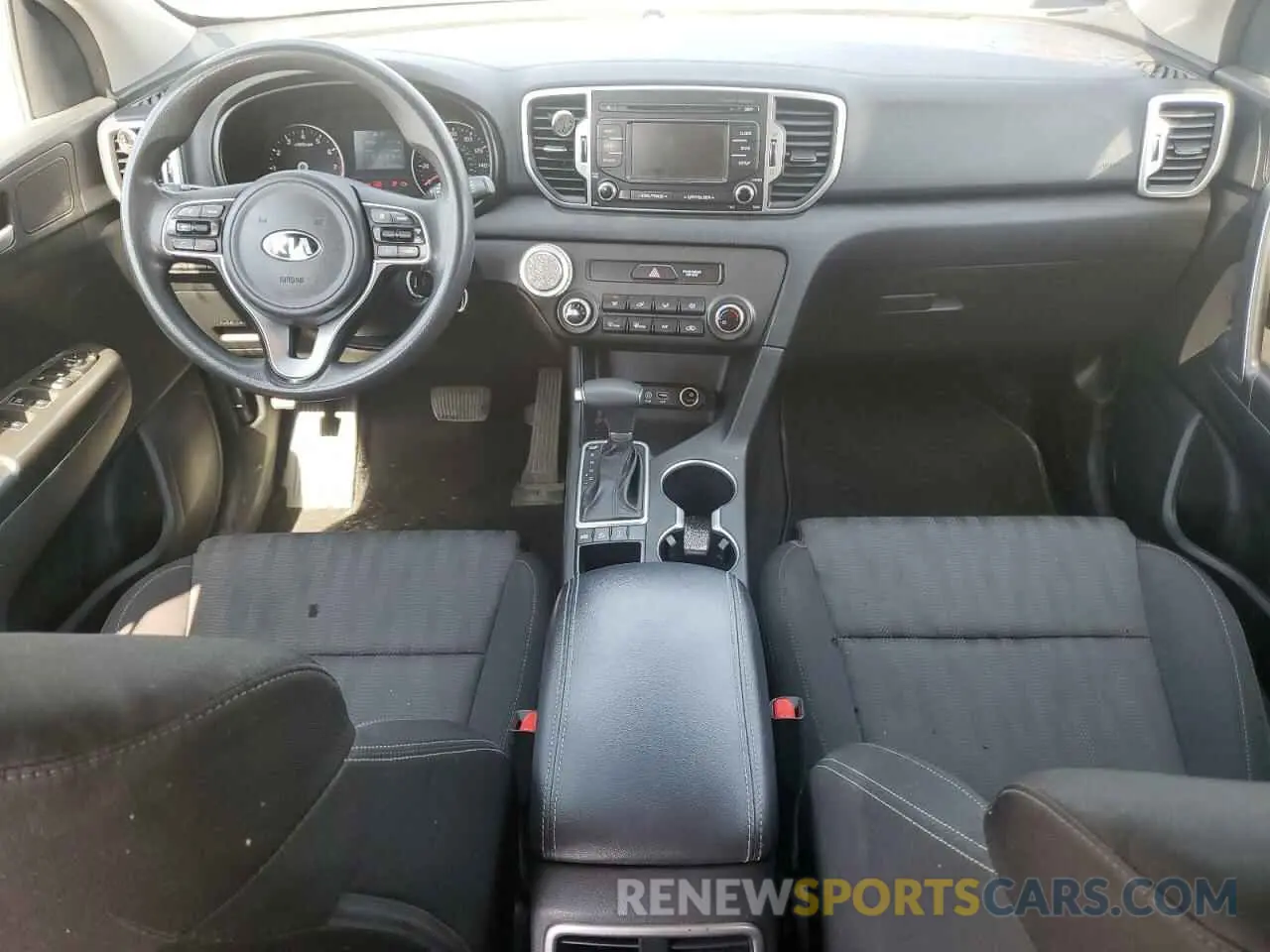 8 Photograph of a damaged car KNDPMCAC6K7575226 KIA SPORTAGE 2019