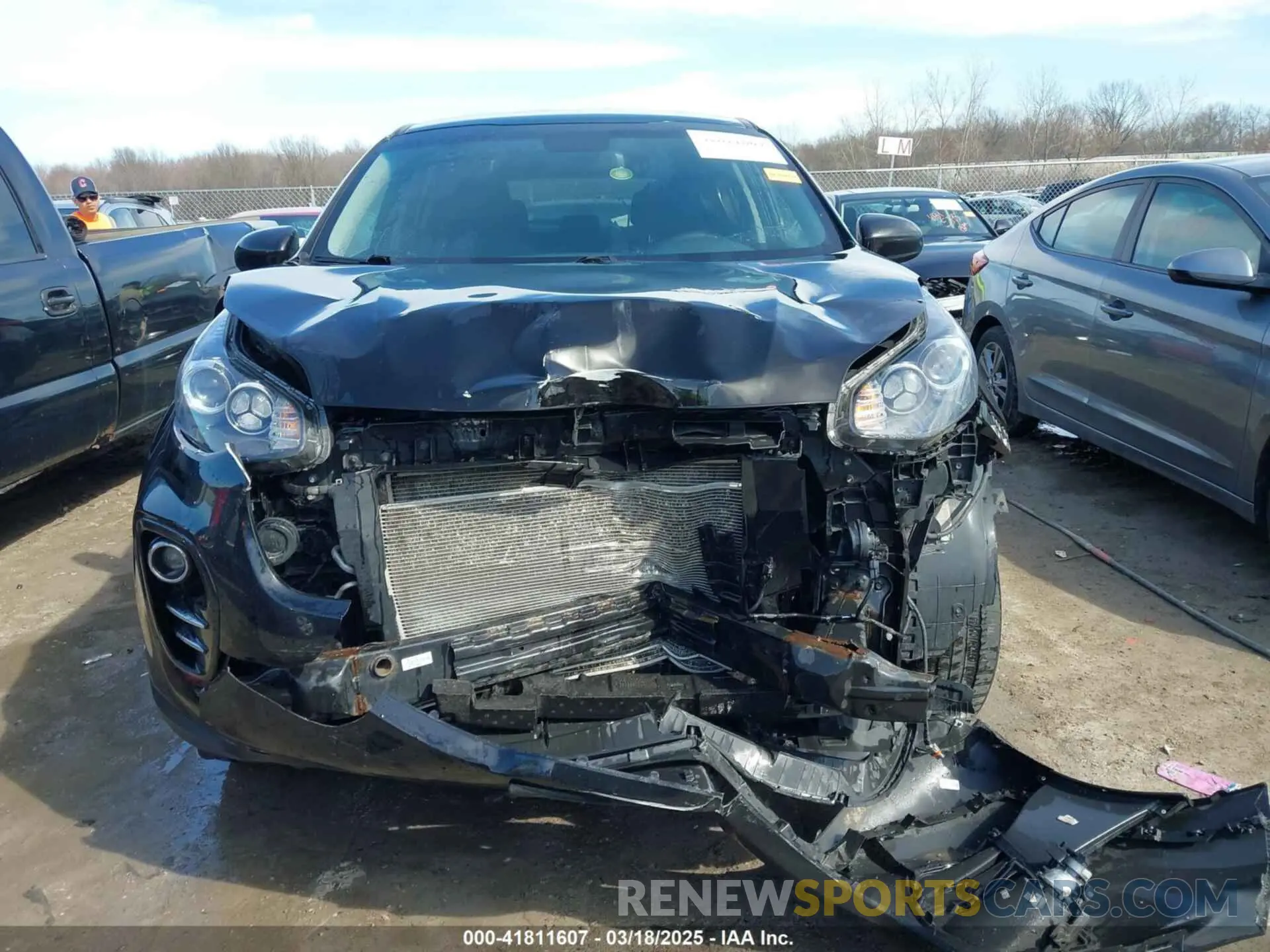 12 Photograph of a damaged car KNDPMCAC6K7616101 KIA SPORTAGE 2019