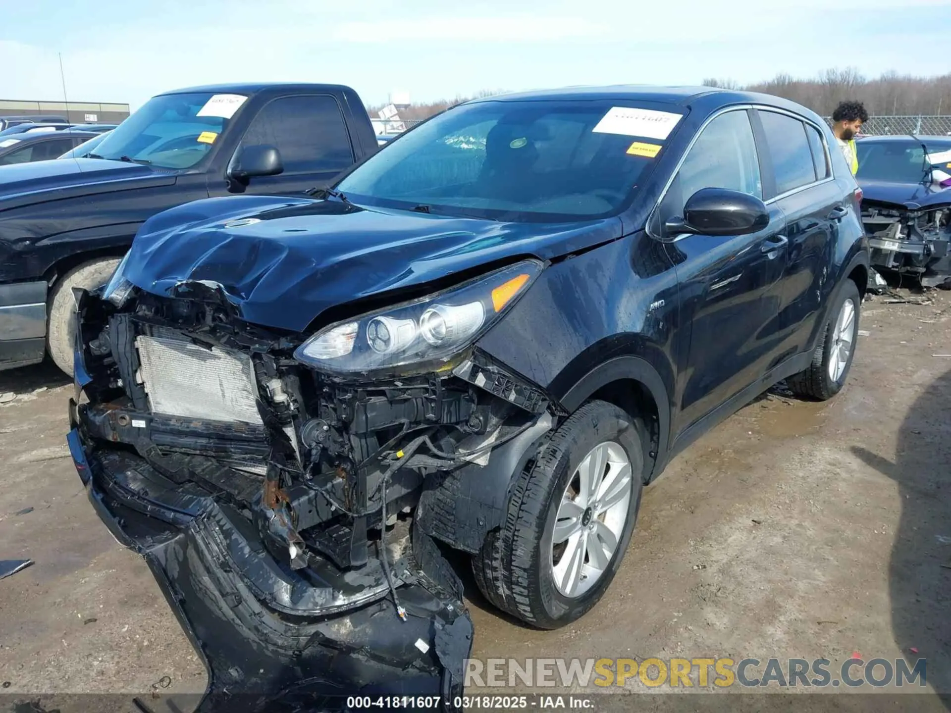 2 Photograph of a damaged car KNDPMCAC6K7616101 KIA SPORTAGE 2019