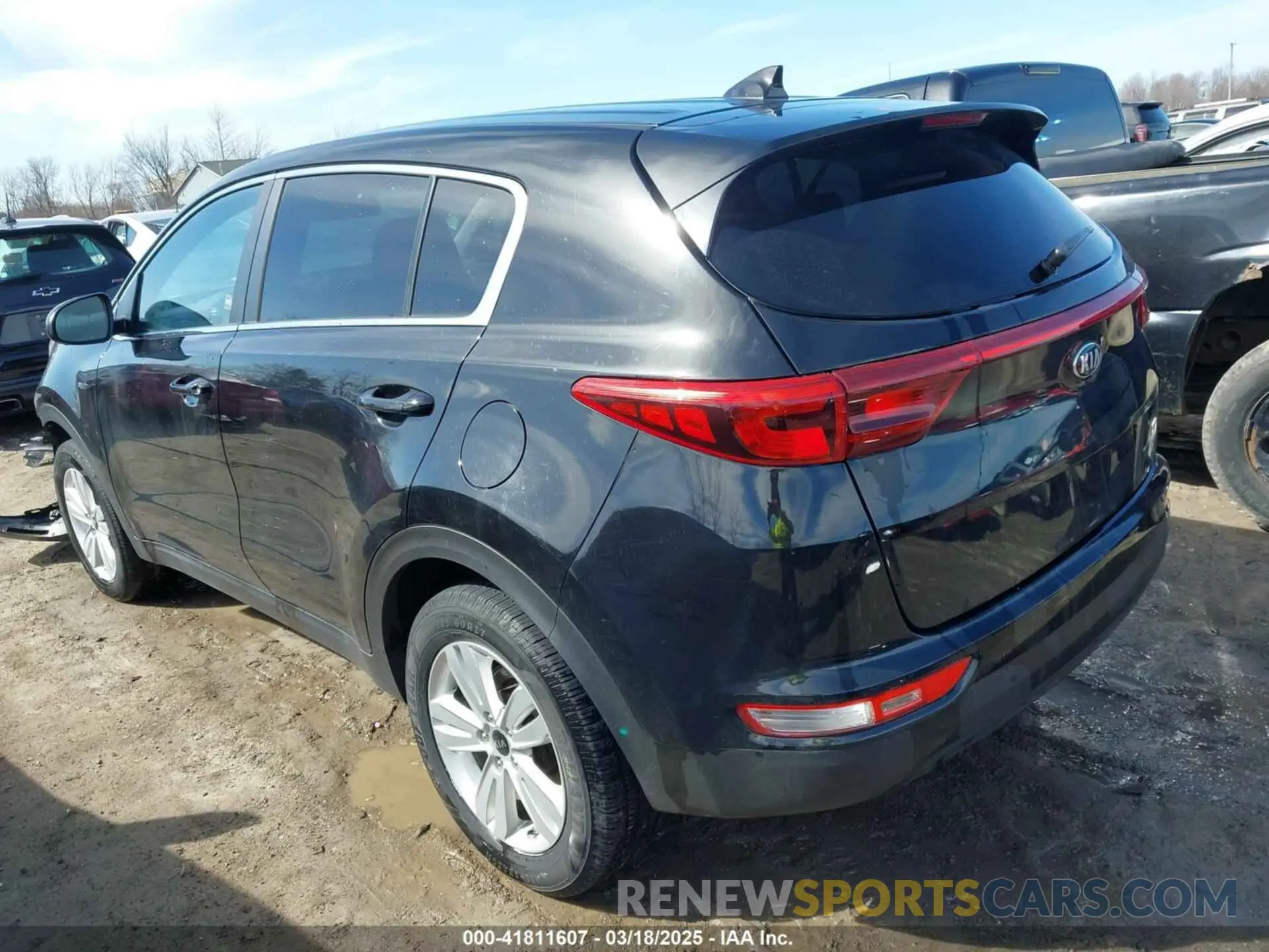 3 Photograph of a damaged car KNDPMCAC6K7616101 KIA SPORTAGE 2019