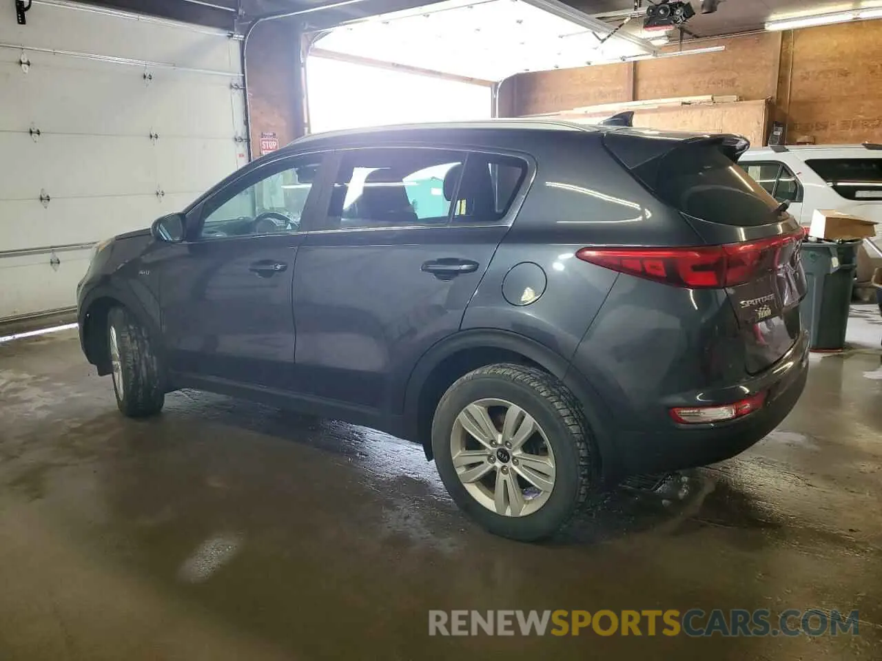 2 Photograph of a damaged car KNDPMCAC7K7559665 KIA SPORTAGE 2019