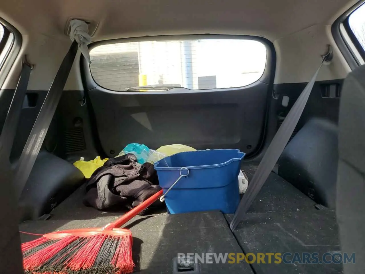 10 Photograph of a damaged car KNDPMCAC7K7608556 KIA SPORTAGE 2019