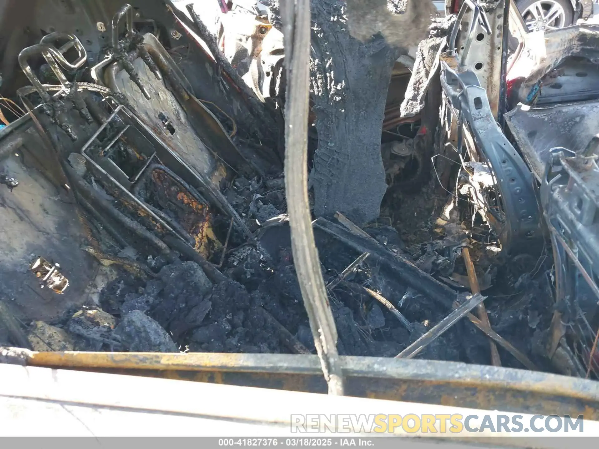 8 Photograph of a damaged car KNDPMCAC8K7605245 KIA SPORTAGE 2019