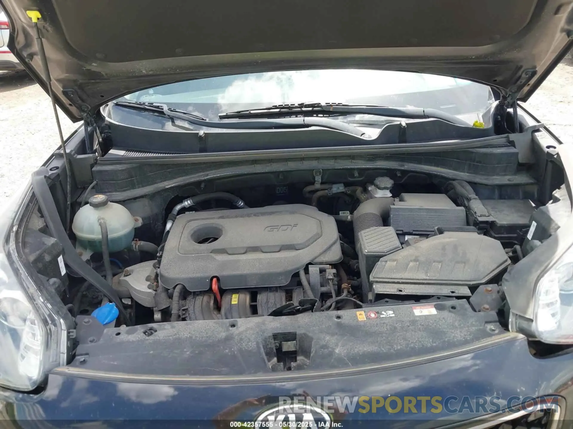 10 Photograph of a damaged car KNDPMCAC8K7619937 KIA SPORTAGE 2019