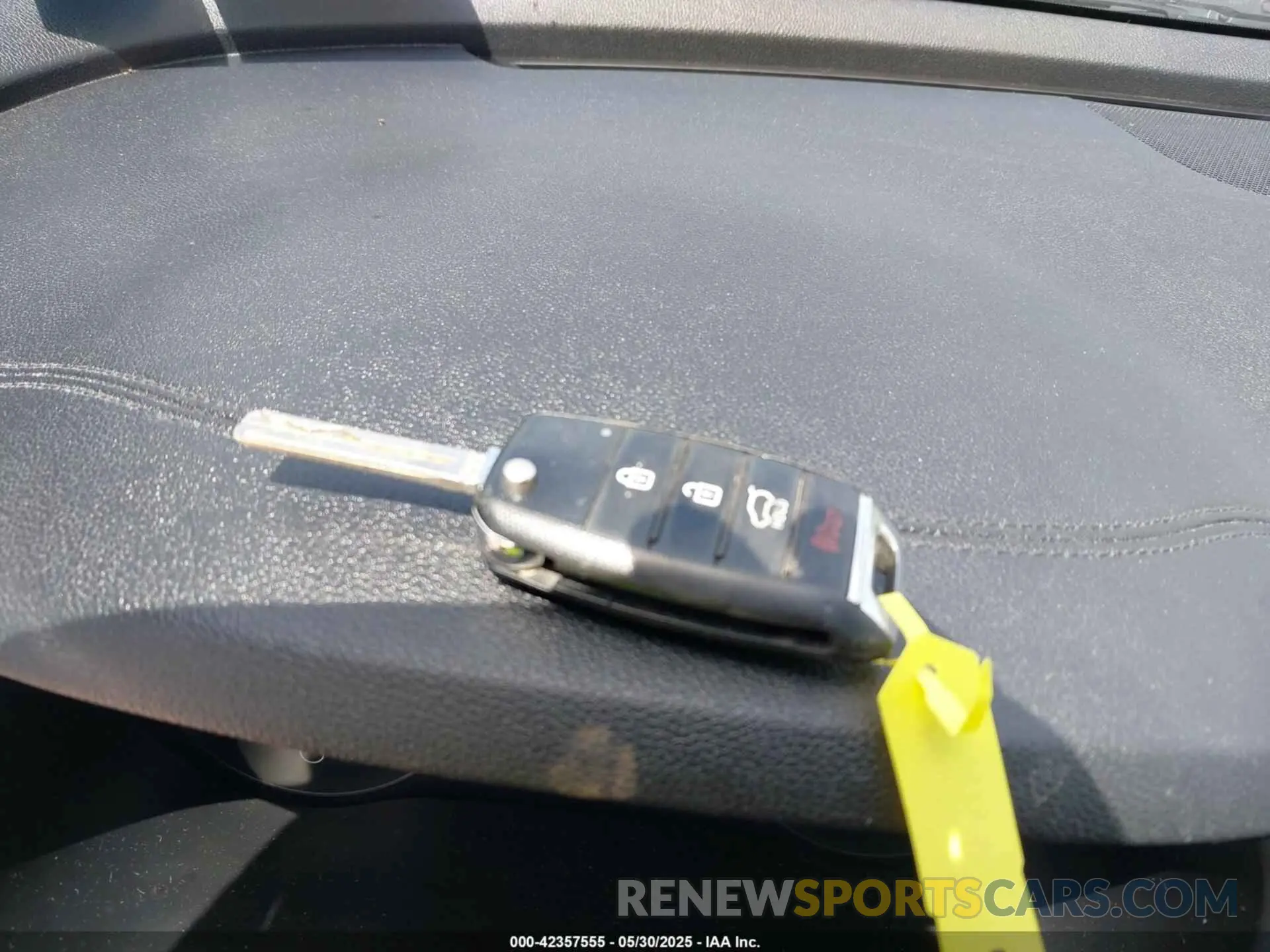 11 Photograph of a damaged car KNDPMCAC8K7619937 KIA SPORTAGE 2019