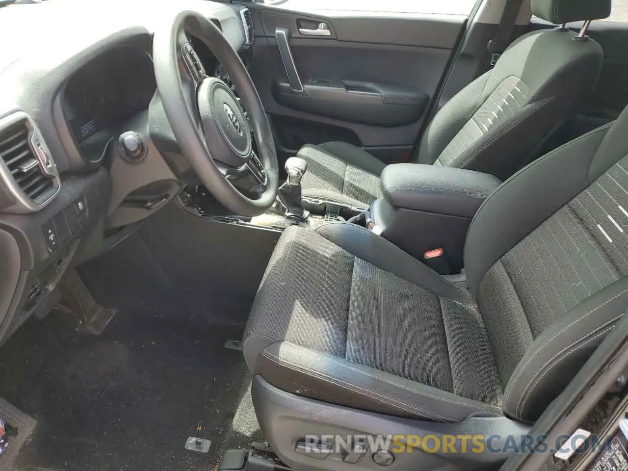 7 Photograph of a damaged car KNDPMCAC9K7579156 KIA SPORTAGE 2019