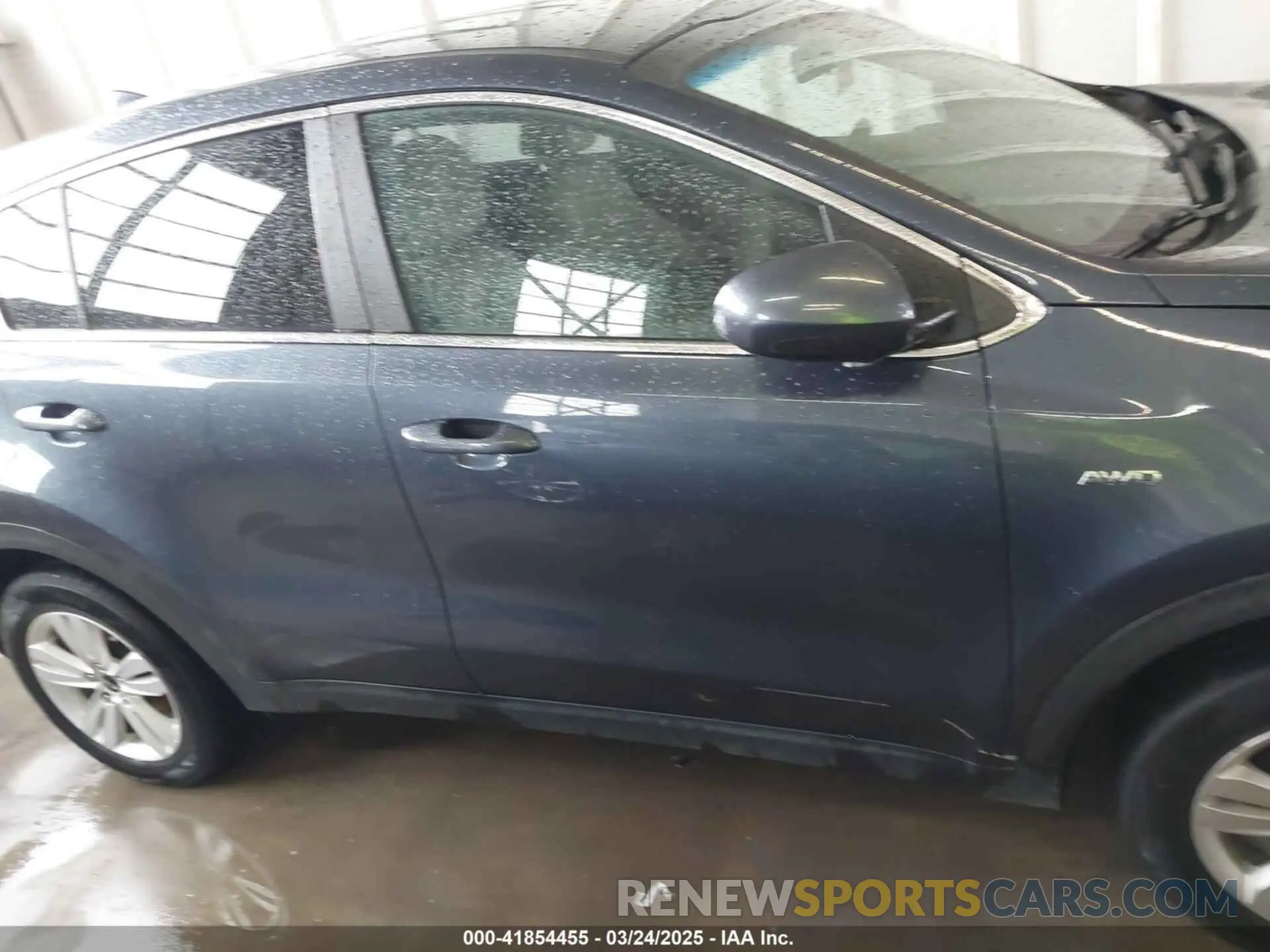 13 Photograph of a damaged car KNDPMCAC9K7611877 KIA SPORTAGE 2019