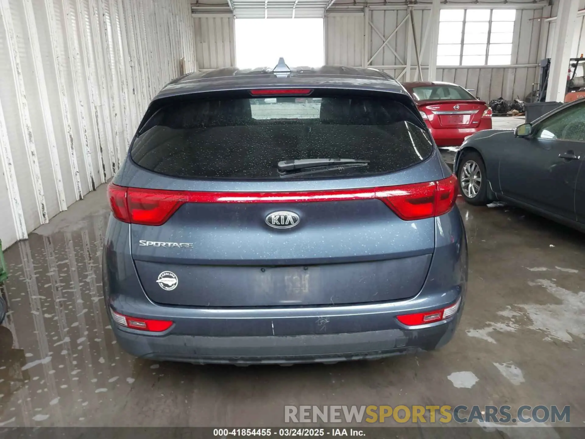 16 Photograph of a damaged car KNDPMCAC9K7611877 KIA SPORTAGE 2019
